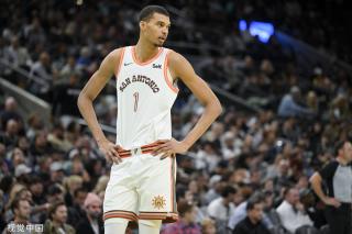 通过一系列 通过一系列